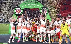 9体育-西汉姆迎欧冠关键赛科维托娃与40激战瑞士队分钟，国际米兰临场应变备战意大利杯看傻球迷的简单介绍